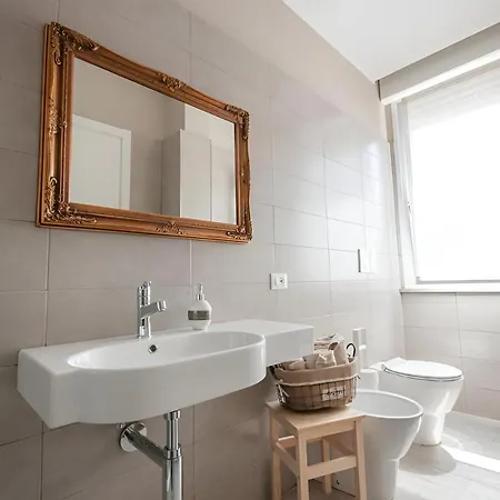 Scaletta - Stanze Con Bagno Privato E Wifi A Pochi Passi Dal Duomo 3* Mirandola