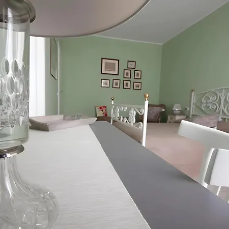 Scaletta - Stanze Con Bagno Privato E Wifi A Pochi Passi Dal Duomo Gæstehus Mirandola