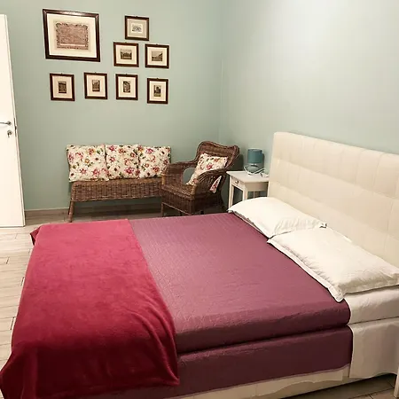 Scaletta - Stanze Con Bagno Privato E Wifi A Pochi Passi Dal Duomo 3* Mirandola