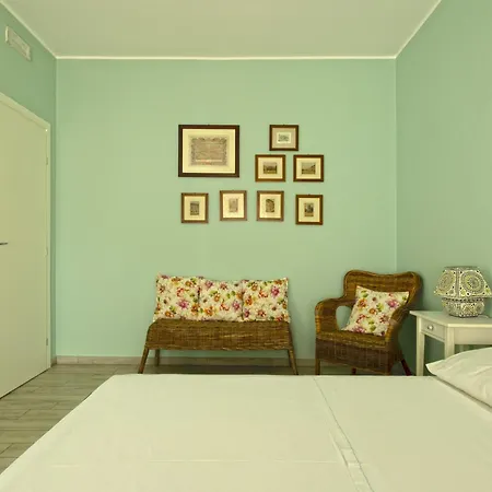 Scaletta - Stanze Con Bagno Privato E Wifi A Pochi Passi Dal Duomo 3* Mirandola