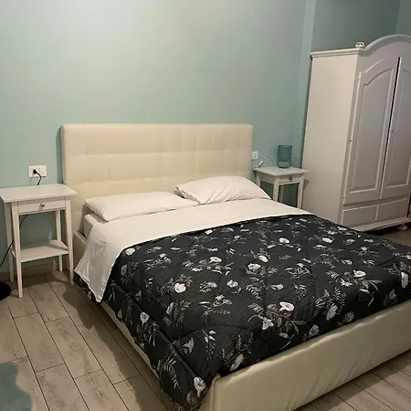 Guest house Scaletta - Stanze Con Bagno Privato E Wifi A Pochi Passi Dal Duomo Mirandola