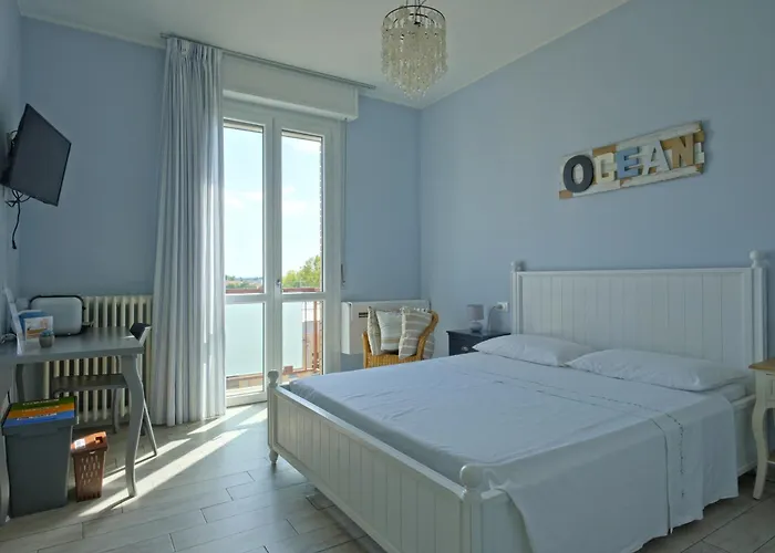 Pensionat Scaletta - Stanze Con Bagno Privato E Wifi A Pochi Passi Dal Duomo Mirandola