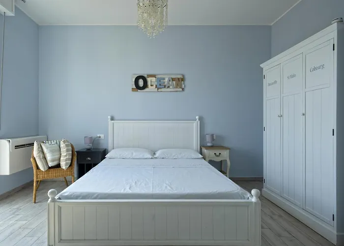 Scaletta - Stanze Con Bagno Privato E Wifi A Pochi Passi Dal Duomo 3* Mirandola