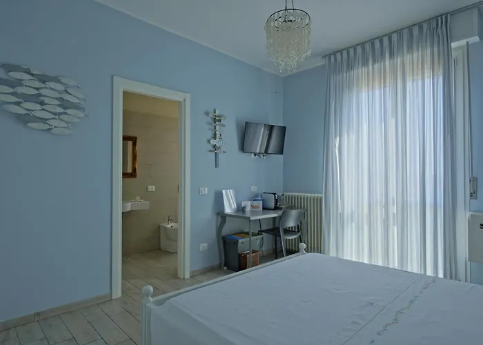 Scaletta - Stanze Con Bagno Privato E Wifi A Pochi Passi Dal Duomo 3* Mirandola